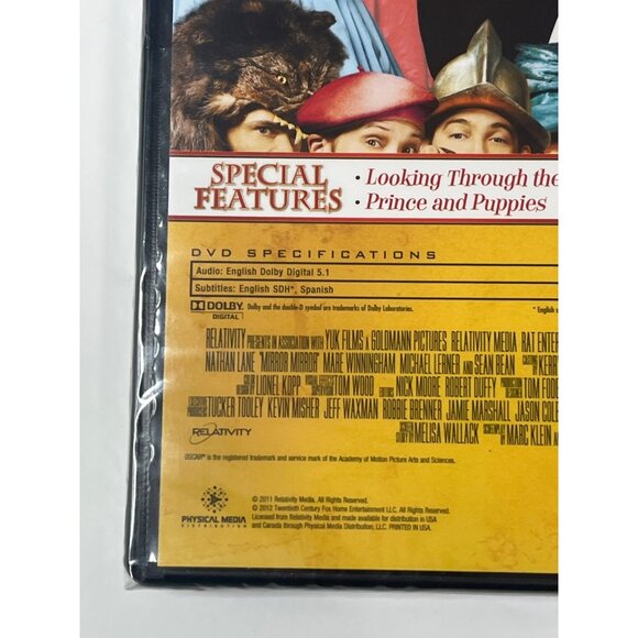 Mirror Mirror DVD Julia Roberts Lily Collins Family Fantasy Comedy - Picture 3 of 4